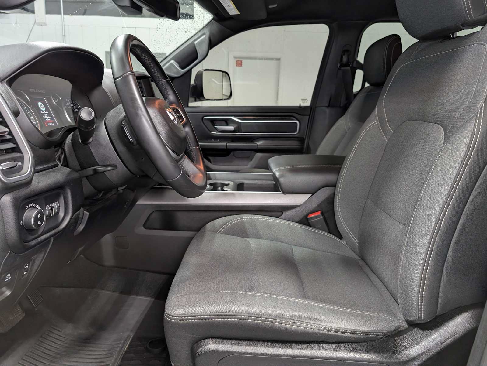 Used 2019 RAM 1500 Big Horn AWD/4WD image 4