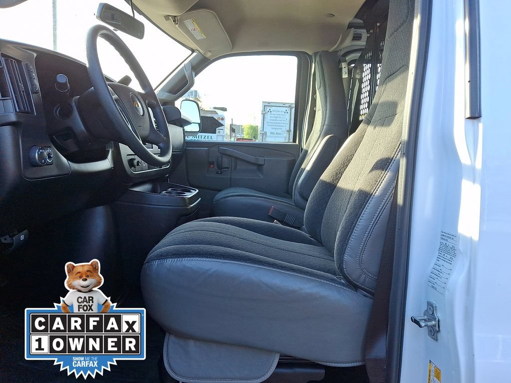 Used 2024 Chevrolet Express 2500 w/ Driver Convenience Package RWD image 15