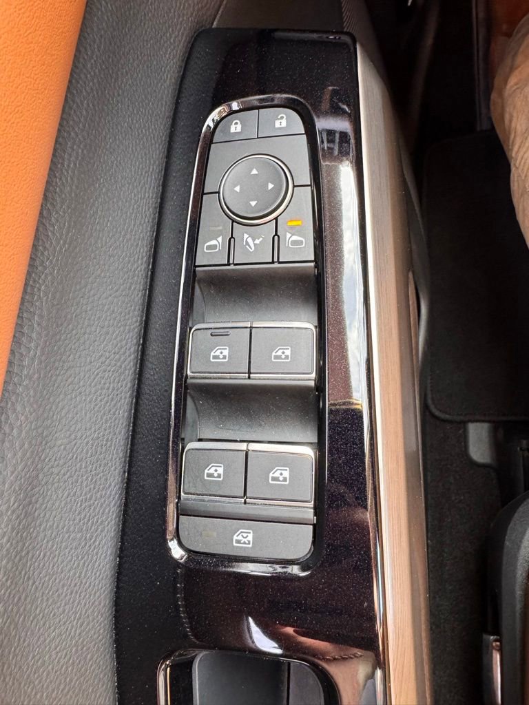Used 2025 Nissan Pathfinder Platinum w/ Cargo Package FWD image 28