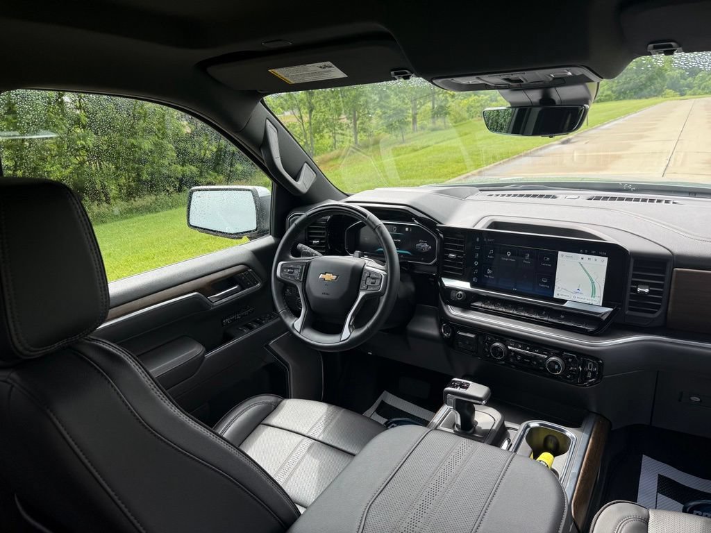 Used 2026 Chevrolet Silverado 1500 High Country w/ Technology Package AWD/4WD image 22