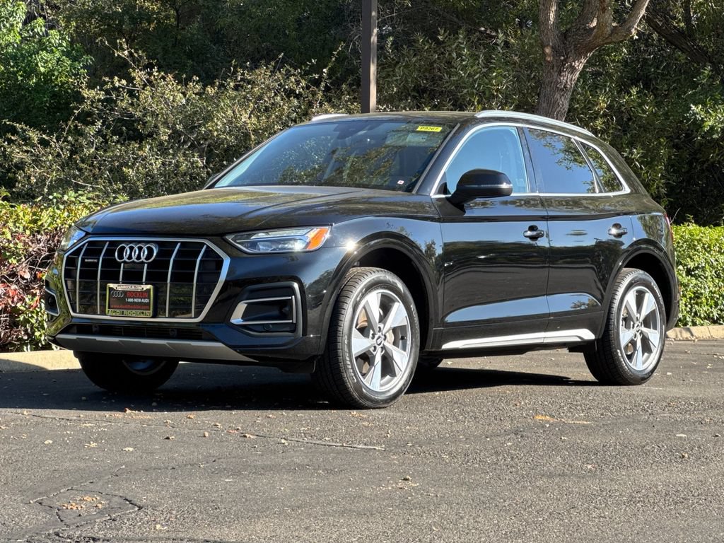 Used 2023 Audi Q5 2.0T Premium Plus w/ Premium Plus Package AWD/4WD image 9