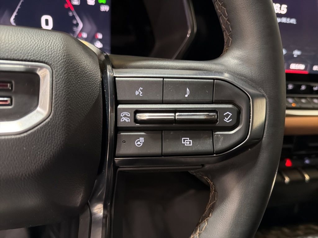 Used 2023 GMC Canyon AT4 w/ AT4 Premium Package image 14