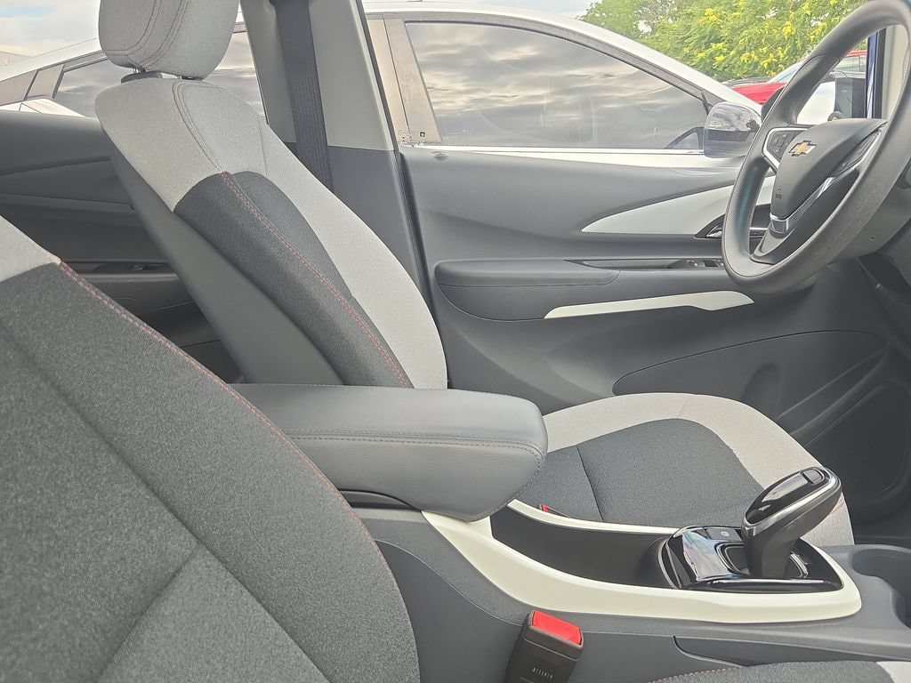 Used 2020 Chevrolet Bolt LT FWD image 6
