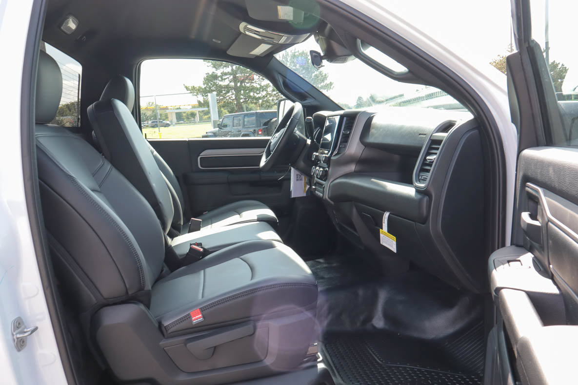New 2027 RAM 3500 Tradesman AWD/4WD image 16