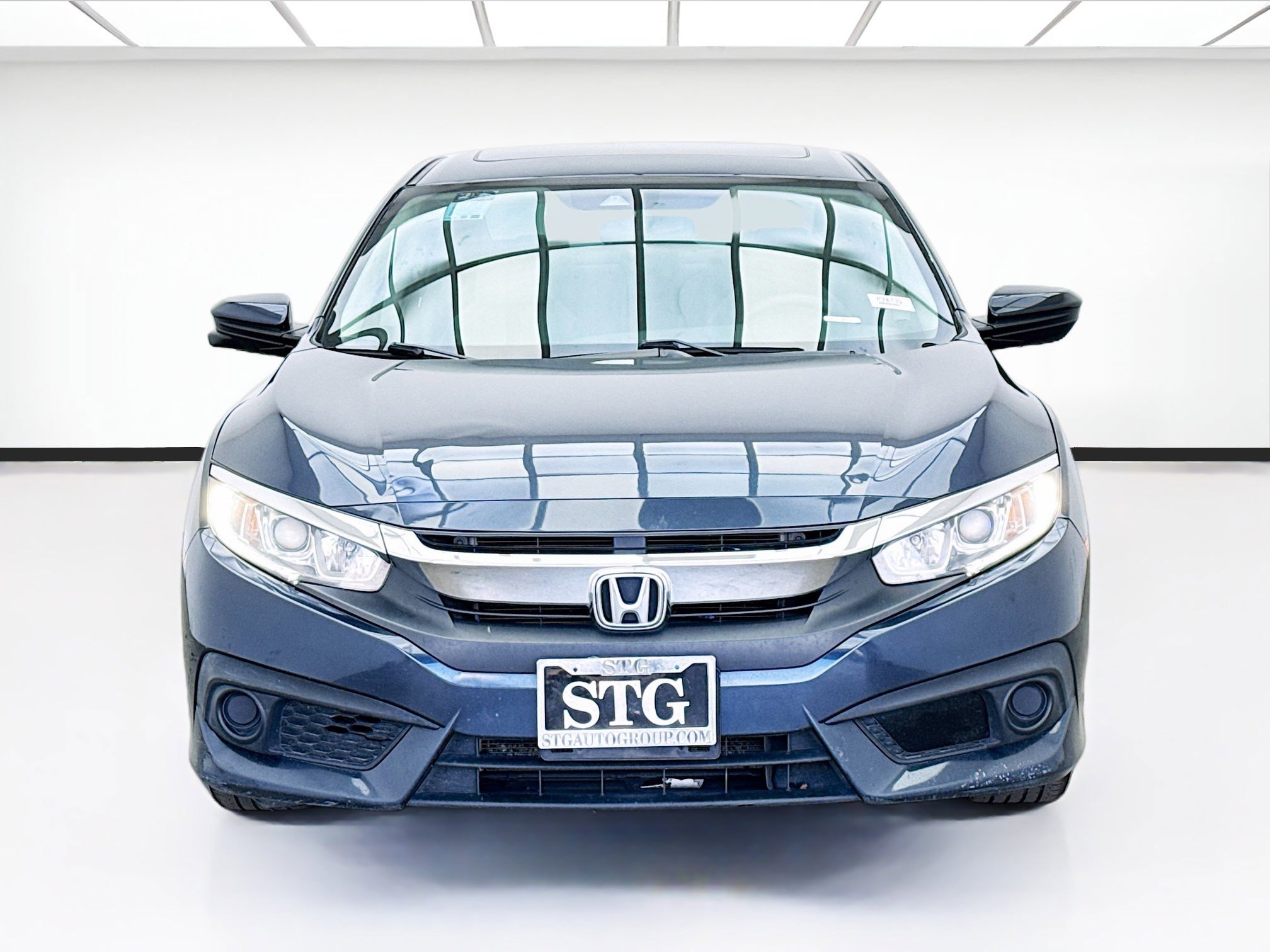 Used 2018 Honda Civic EX image 2