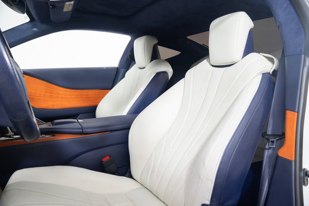 Used 2018 Lexus LC 500 Coupe w/ Touring Package RWD image 3