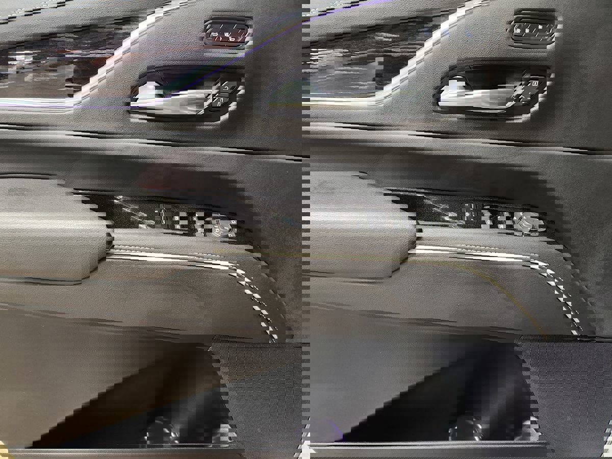 Used 2021 Cadillac Escalade ESV Sport image 47