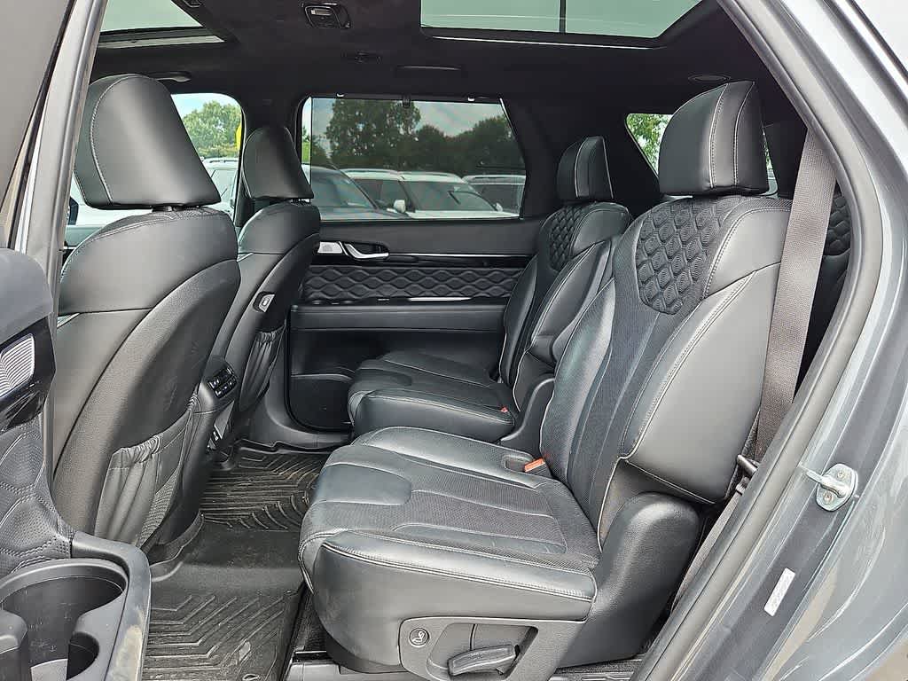 Used 2021 Hyundai Palisade Calligraphy w/ Cargo Package FWD image 9