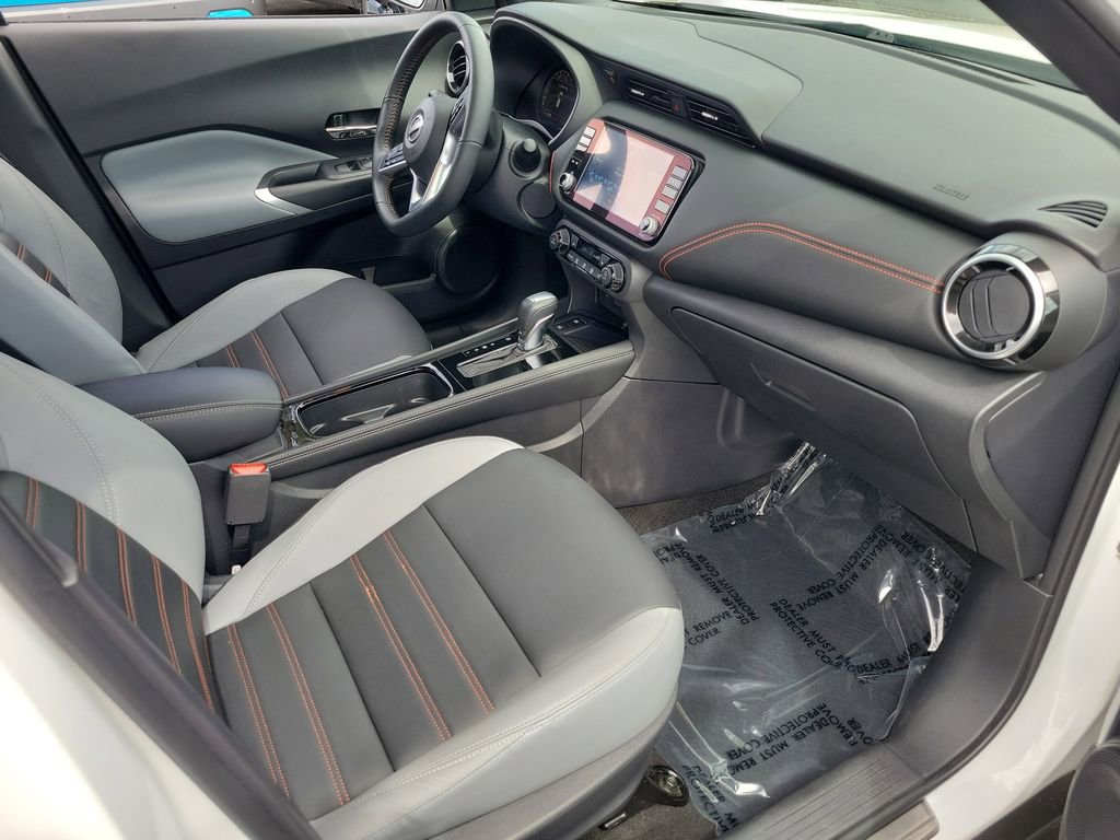 Used 2024 Nissan Kicks SR w/ SR Premium Package image 21