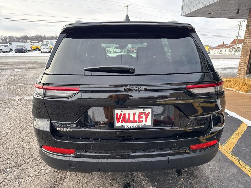 New 2025 Jeep Grand Cherokee Limited image 9