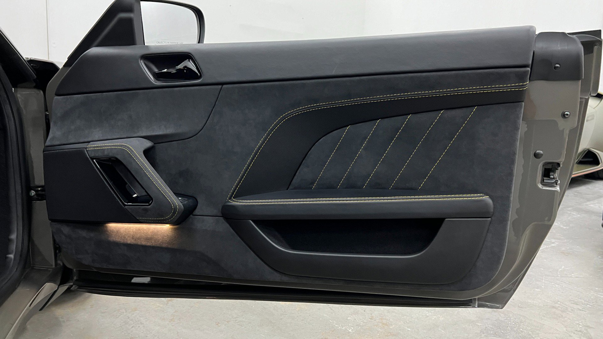 Used 2021 Lotus Evora image 39