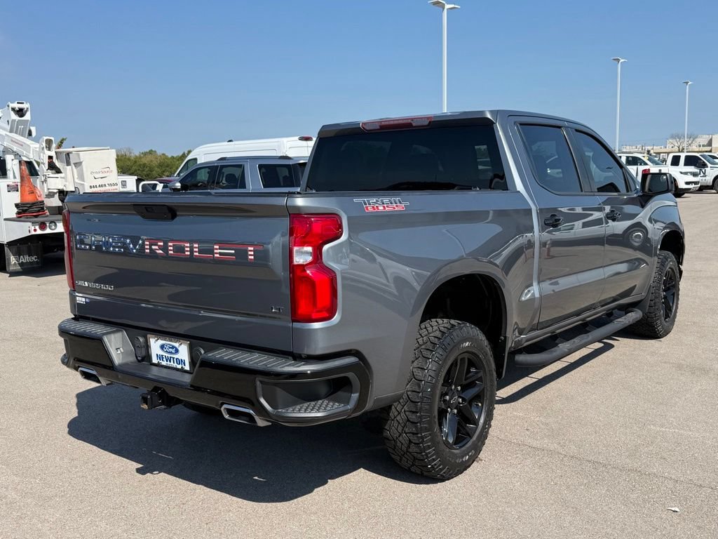Used 2021 Chevrolet Silverado 1500 LT Trail Boss AWD/4WD image 31