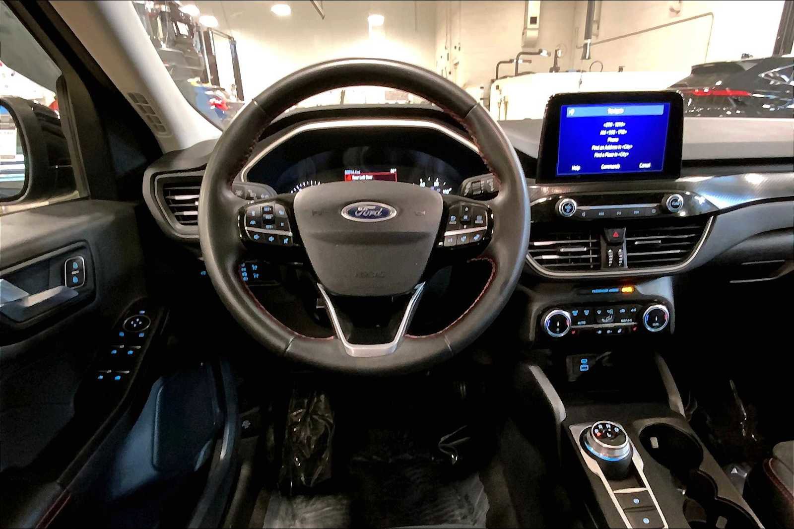 Used 2022 Ford Escape SEL w/ SEL Stealth AWD Package image 5