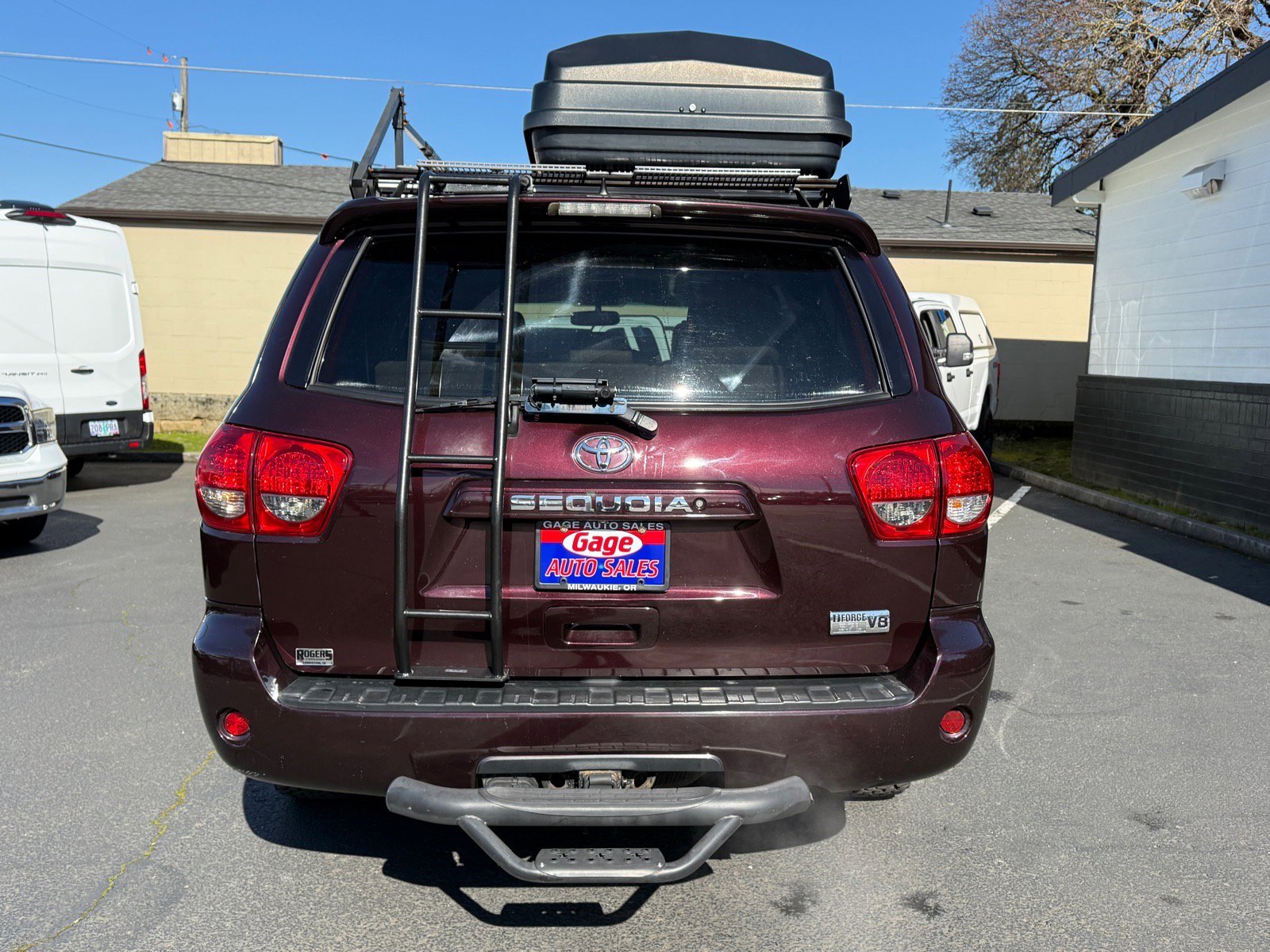 Used 2012 Toyota Sequoia SR5 w/ Premium Pkg image 5