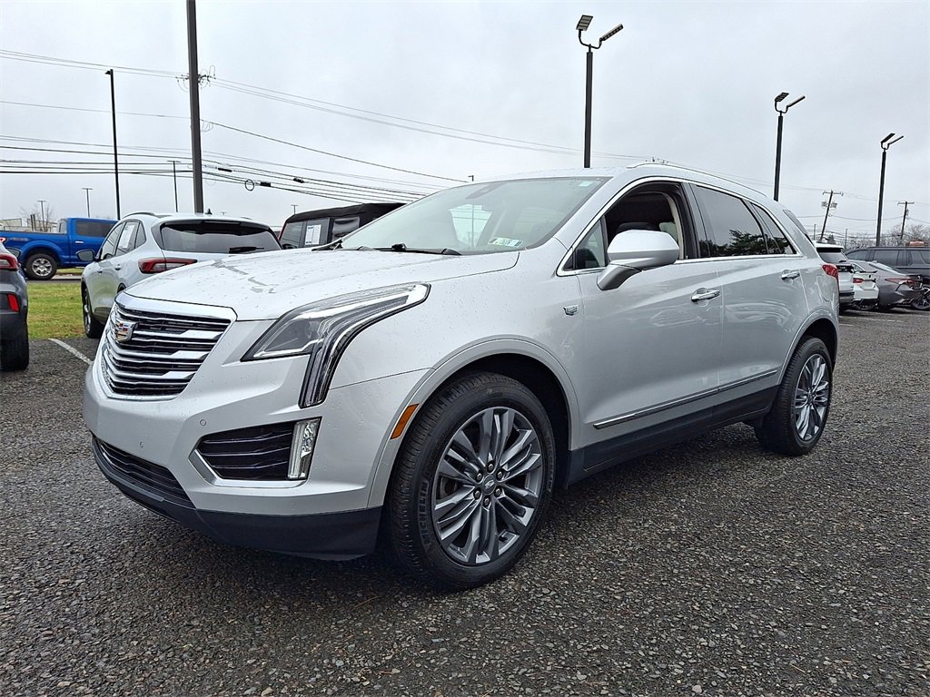 Certified 2019 Cadillac XT5 Premium Luxury image 3