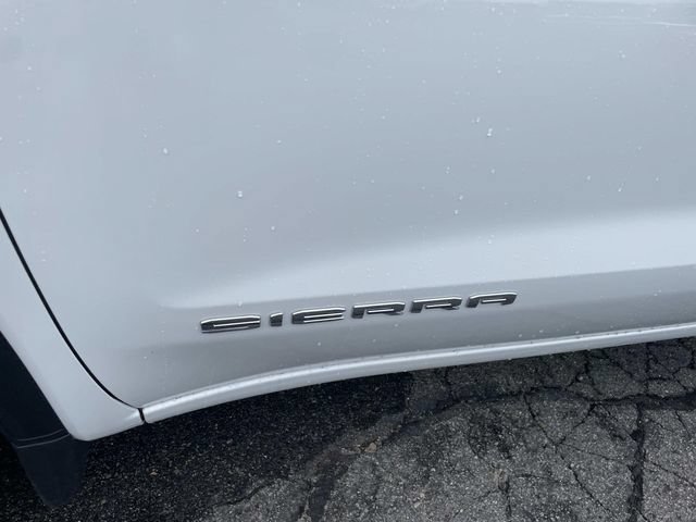 Used 2025 GMC Sierra 1500 SLT AWD/4WD image 12