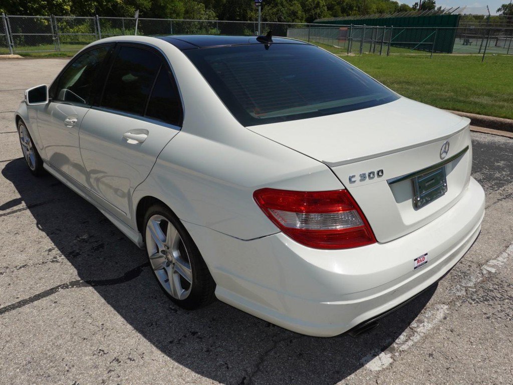 Used 2011 Mercedes-Benz C 300 Sedan image 5
