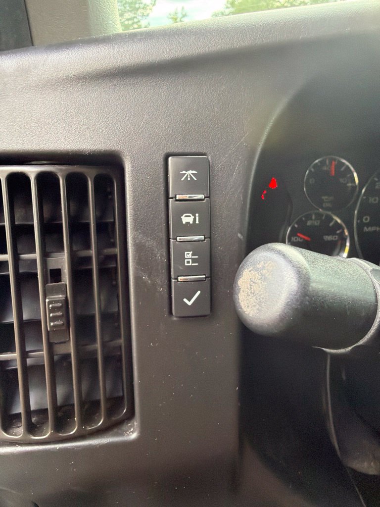Used 2022 Chevrolet Express 2500 Extended RWD image 13