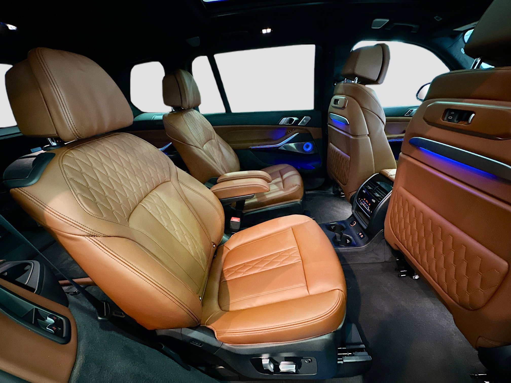 New 2026 BMW ALPINA XB7 image 19