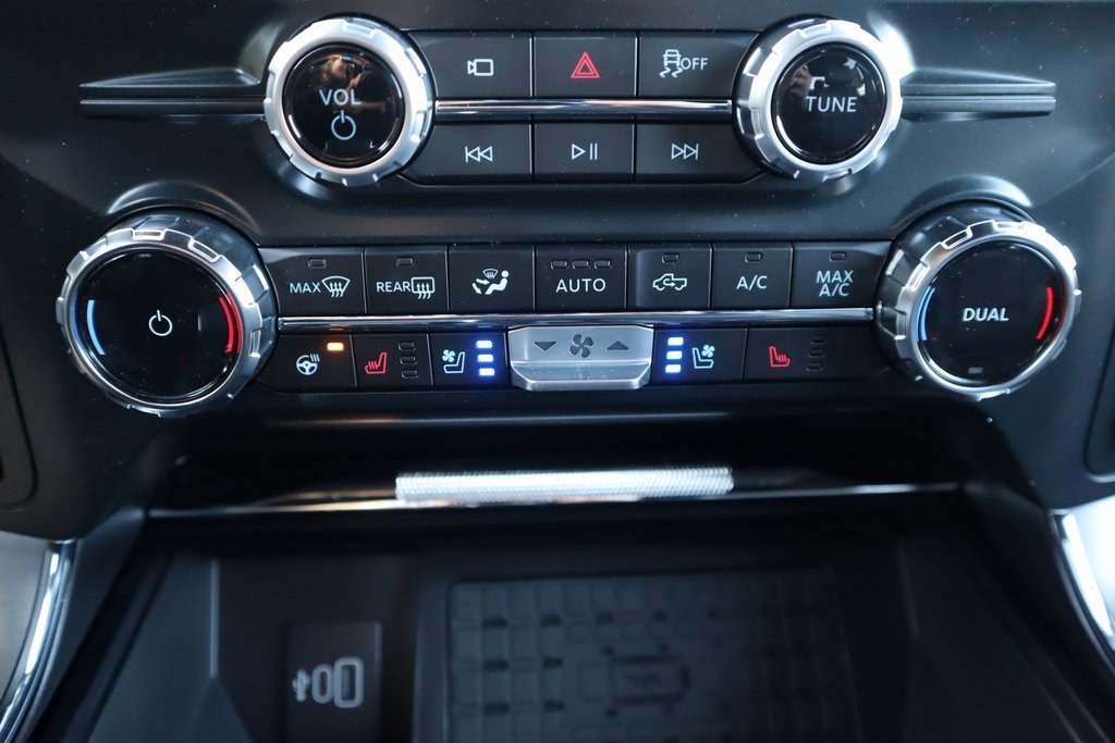 New 2025 Ford F150 Lariat w/ Equipment Group 502A High image 8