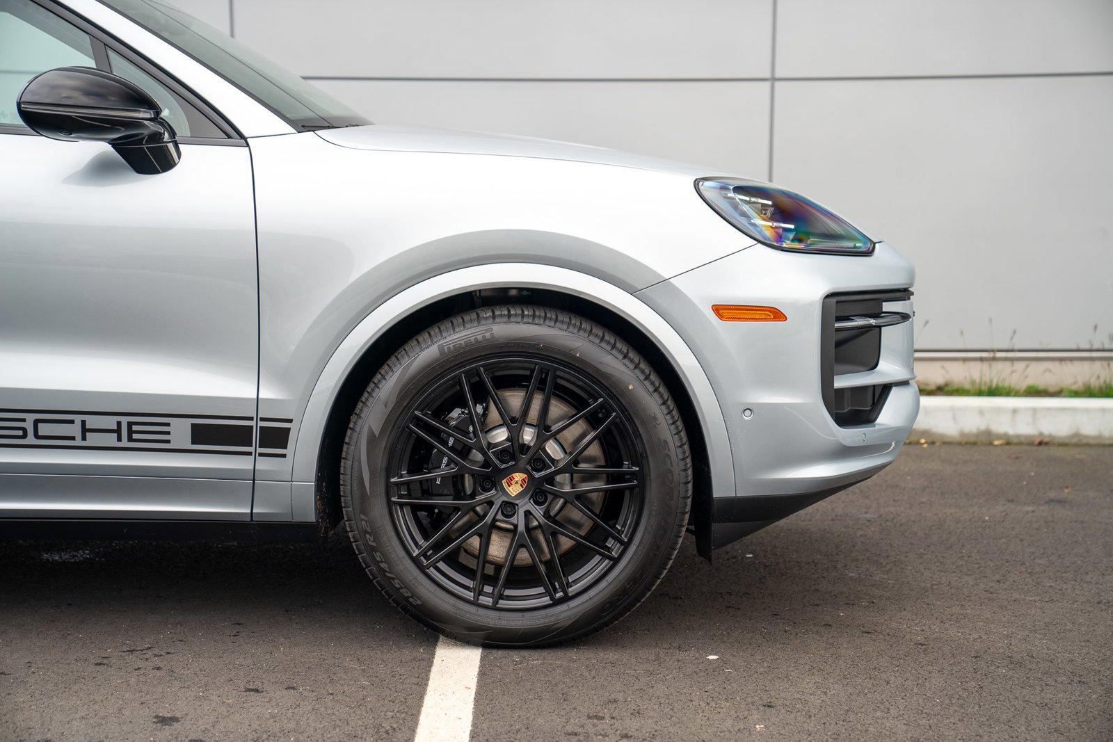 New 2026 Porsche Cayenne S image 9