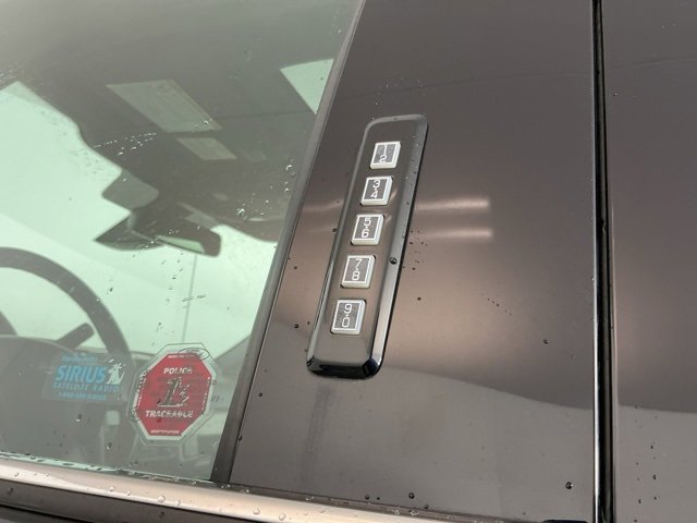 Used 2017 Ford F350 Platinum w/ Platinum Ultimate Package image 15