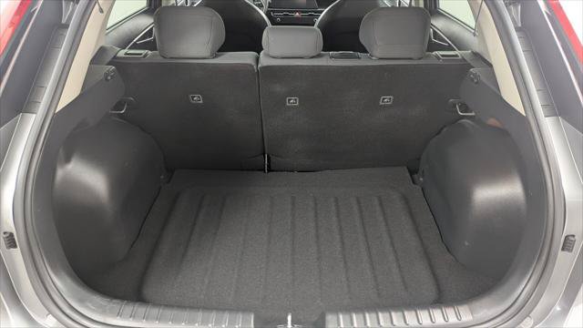 Used 2024 Kia Niro LX FWD image 18