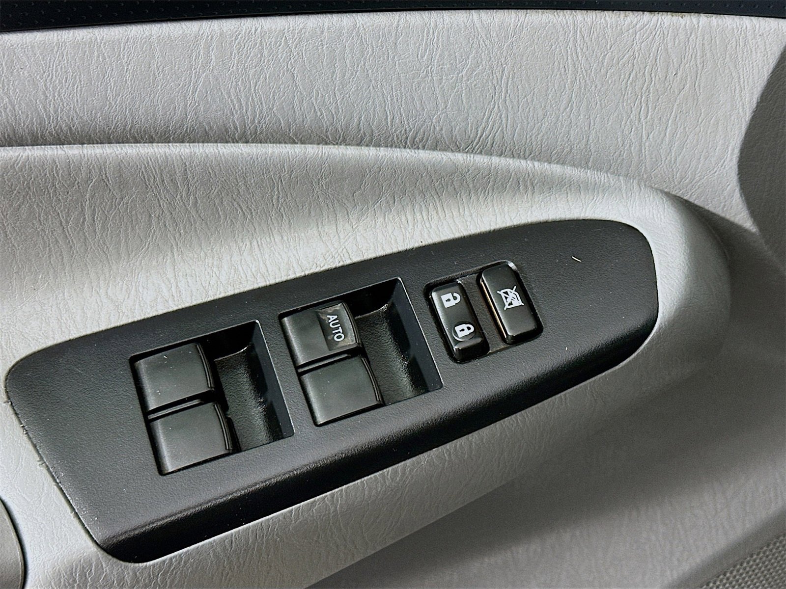 Used 2013 Toyota Tacoma Base w/ TRD Sport Pkg image 17