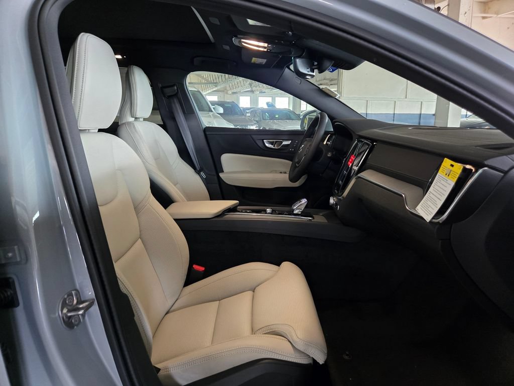 New 2026 Volvo V60 B5 Cross Country Ultra w/ Climate Package AWD/4WD image 11