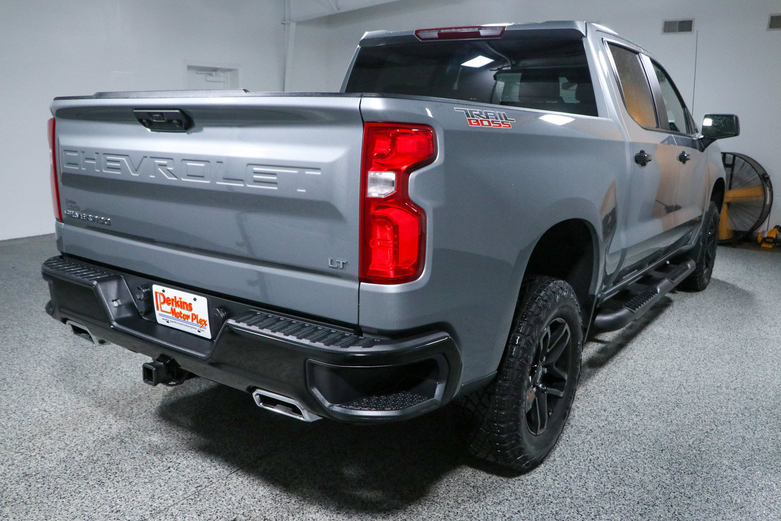 Used 2024 Chevrolet Silverado 1500 LT Trail Boss w/ Protection Package AWD/4WD image 7