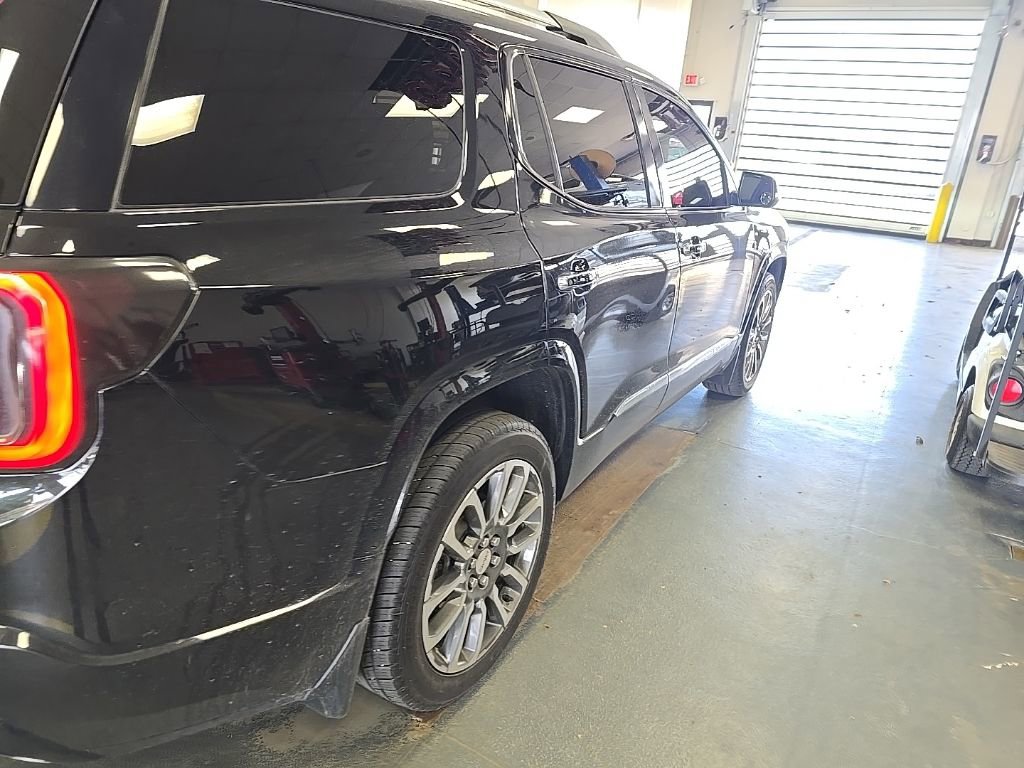 Used 2021 GMC Acadia Denali w/ Denali Ultimate Package image 4