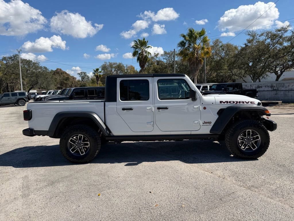 Used 2025 Jeep Gladiator Mojave w/ Convenience Group image 7