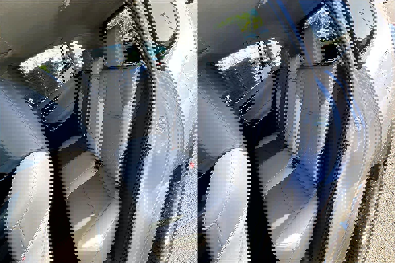 Used 2021 Toyota RAV4 XLE Premium FWD image 20