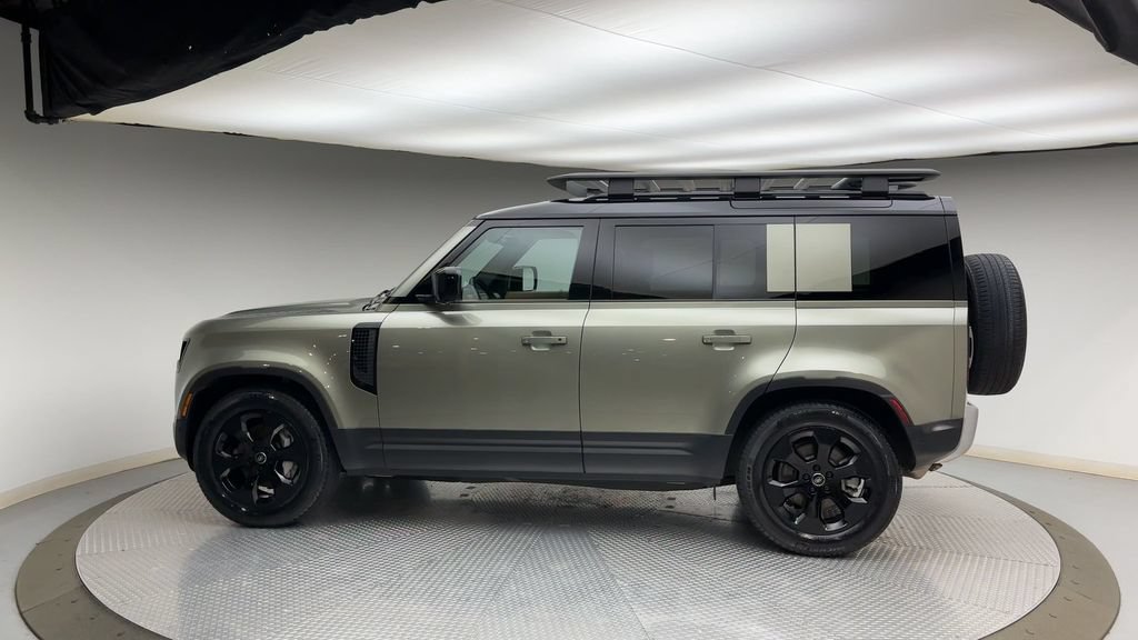 Certified 2025 Land Rover Defender 110 S AWD/4WD image 5