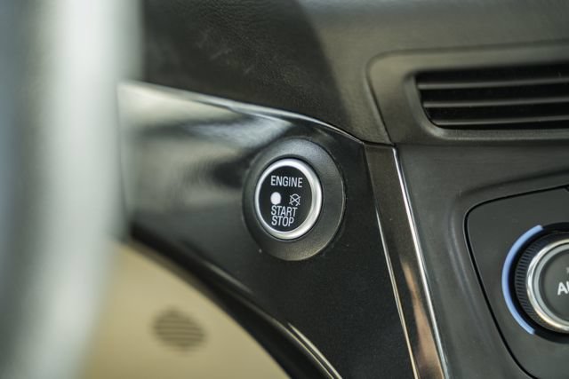 Used 2017 Ford Escape Titanium FWD image 27