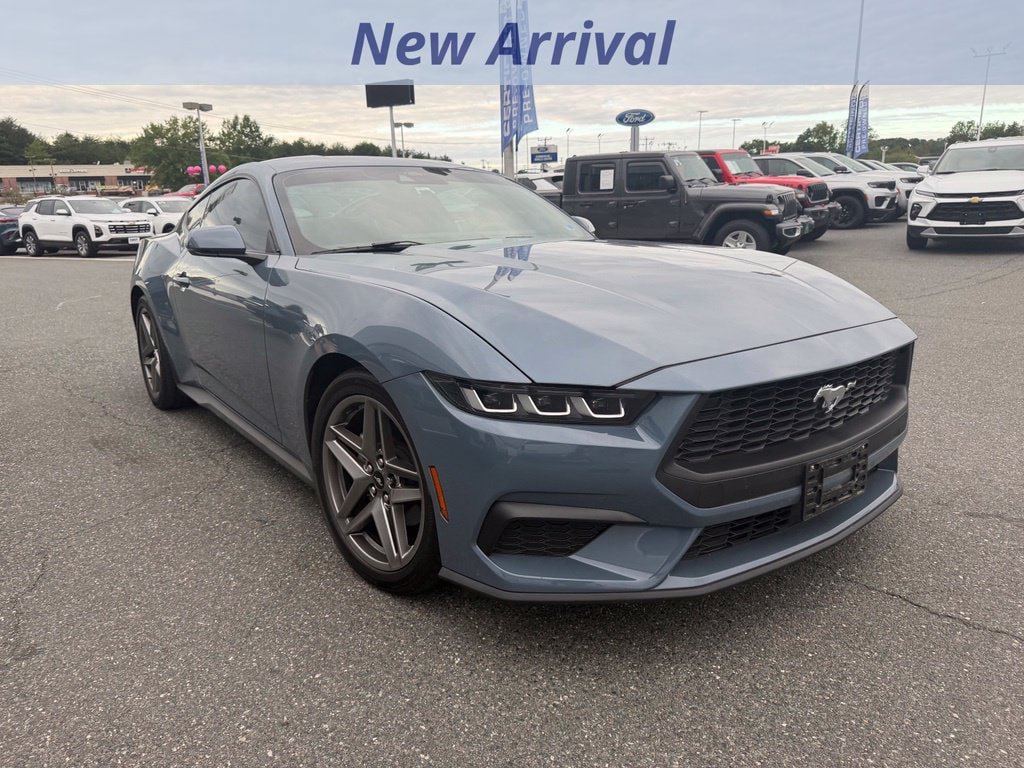 Used 2024 Ford Mustang Premium RWD image 2