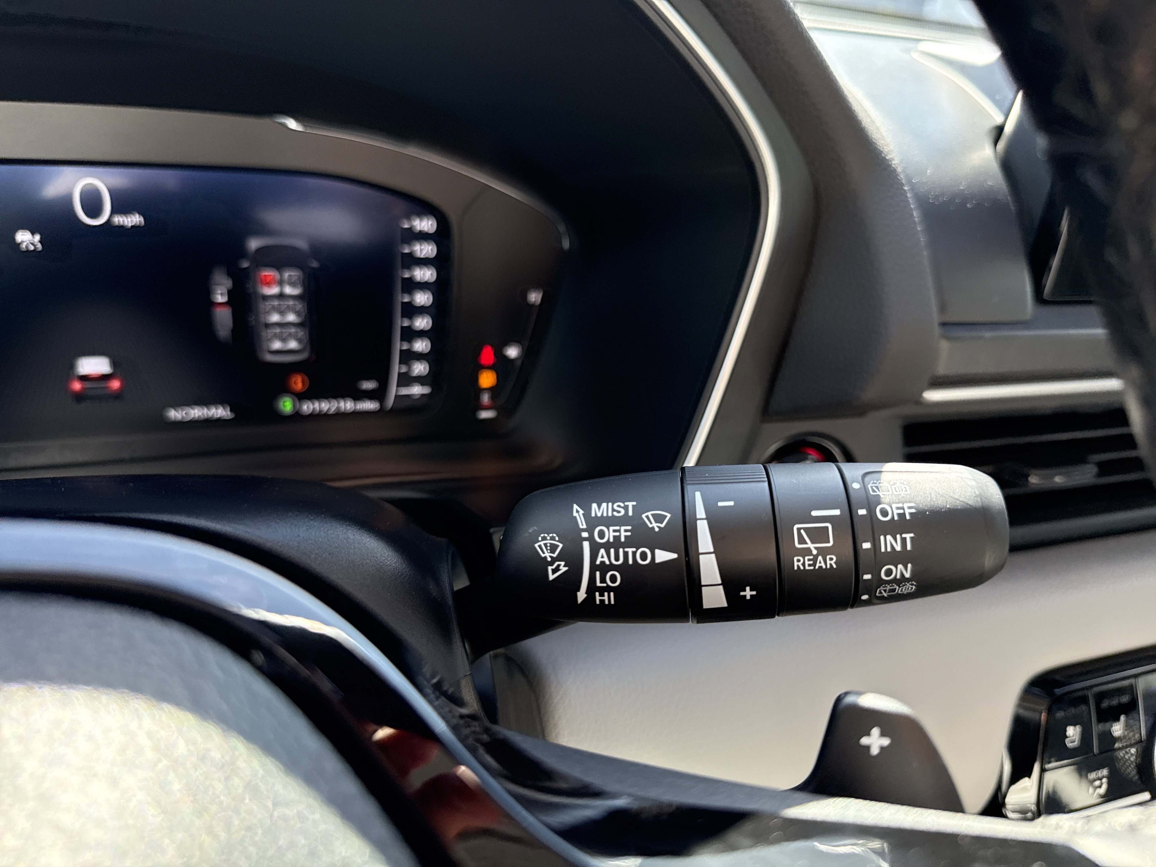 Used 2024 Honda Pilot Elite image 24