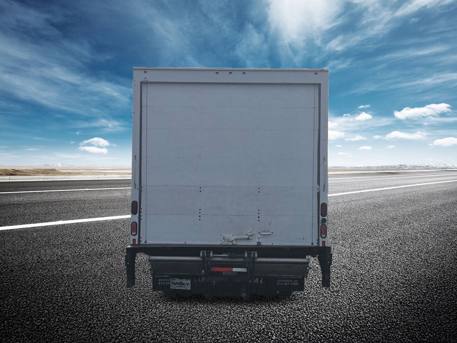 Used 2023 Isuzu NPR image 14