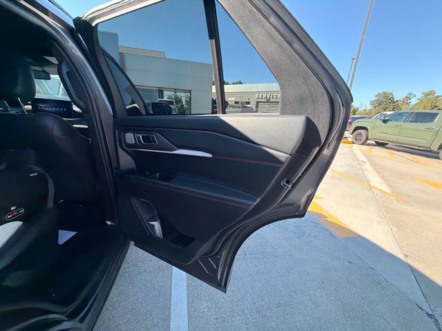 Used 2025 Ford Explorer ST w/ Sun And Sound Package AWD/4WD image 27
