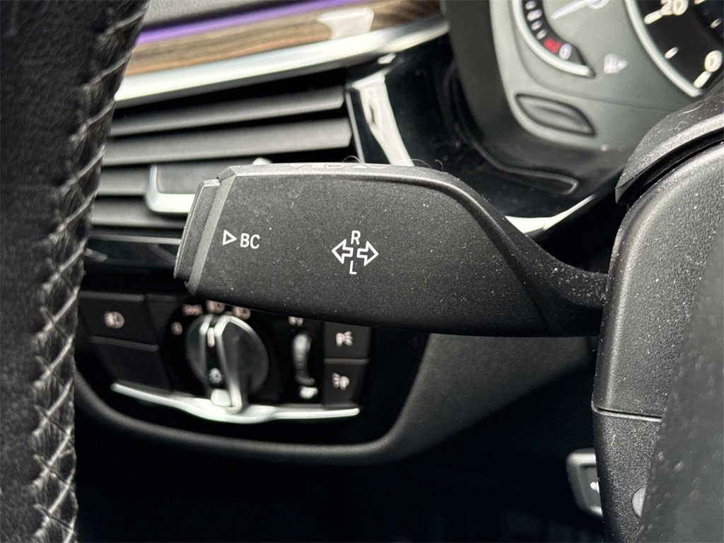 Used 2018 BMW 530i xDrive image 29