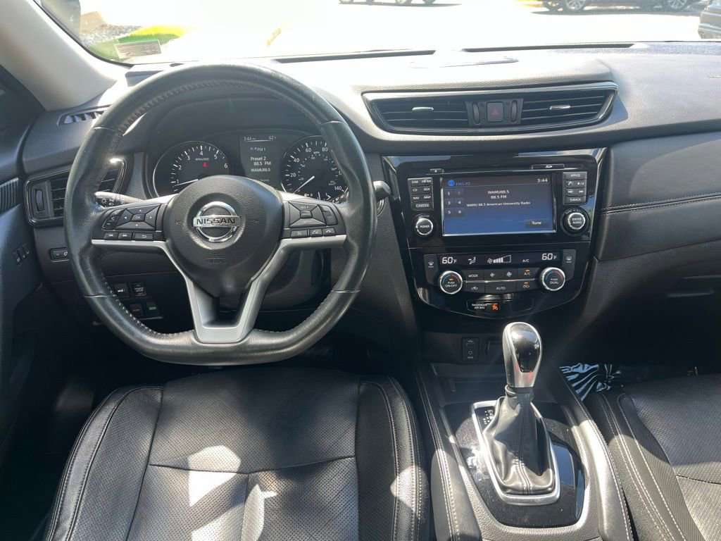 Used 2017 Nissan Rogue SL w/ SL Premium Package AWD/4WD image 14