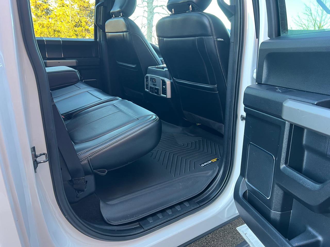 Used 2019 Ford F150 Lariat w/ Equipment Group 502A Luxury image 14