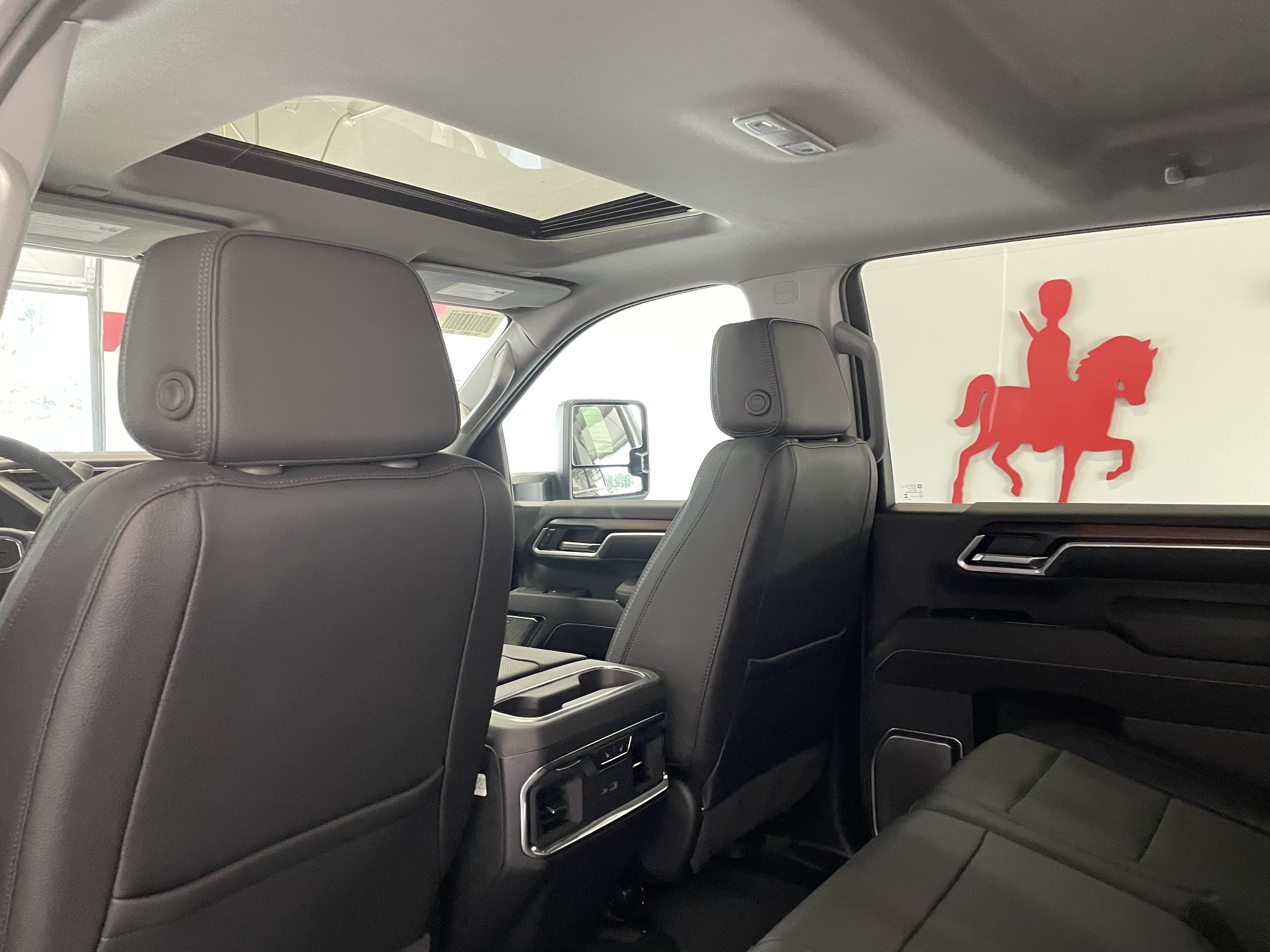 New 2026 GMC Sierra 2500 Denali w/ Denali Reserve Package AWD/4WD image 9