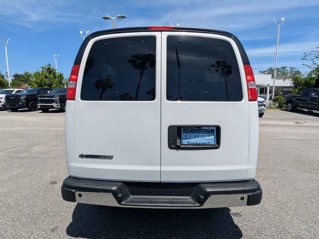 Certified 2024 Chevrolet Express 3500 LT w/ LT Preferred Equipment Group RWD image 4