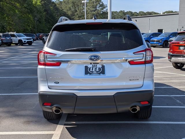 Used 2025 Subaru Ascent Touring w/ Popular Package #2 AWD/4WD image 4