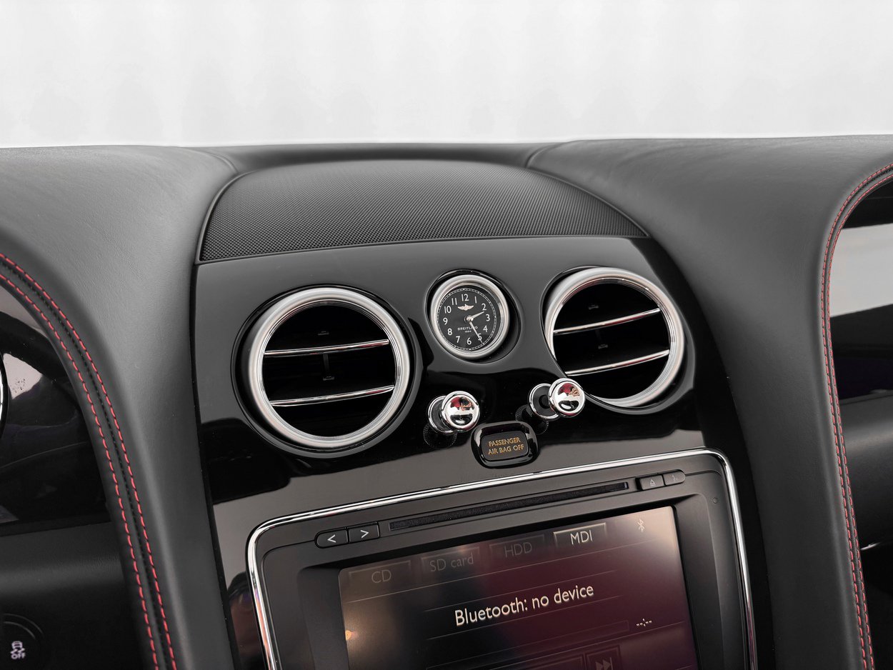 Used 2015 Bentley Continental GT image 24
