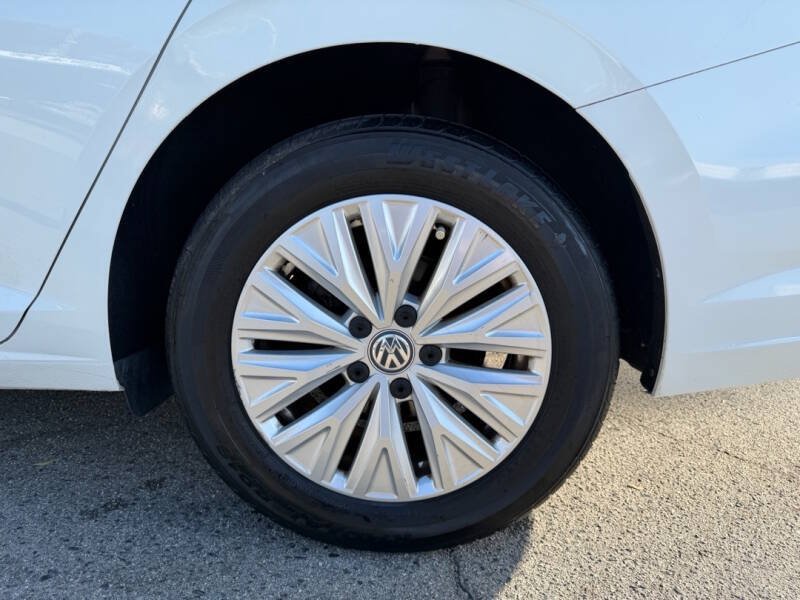 Used 2019 Volkswagen Jetta S w/ Driver Assistance Package FWD image 8