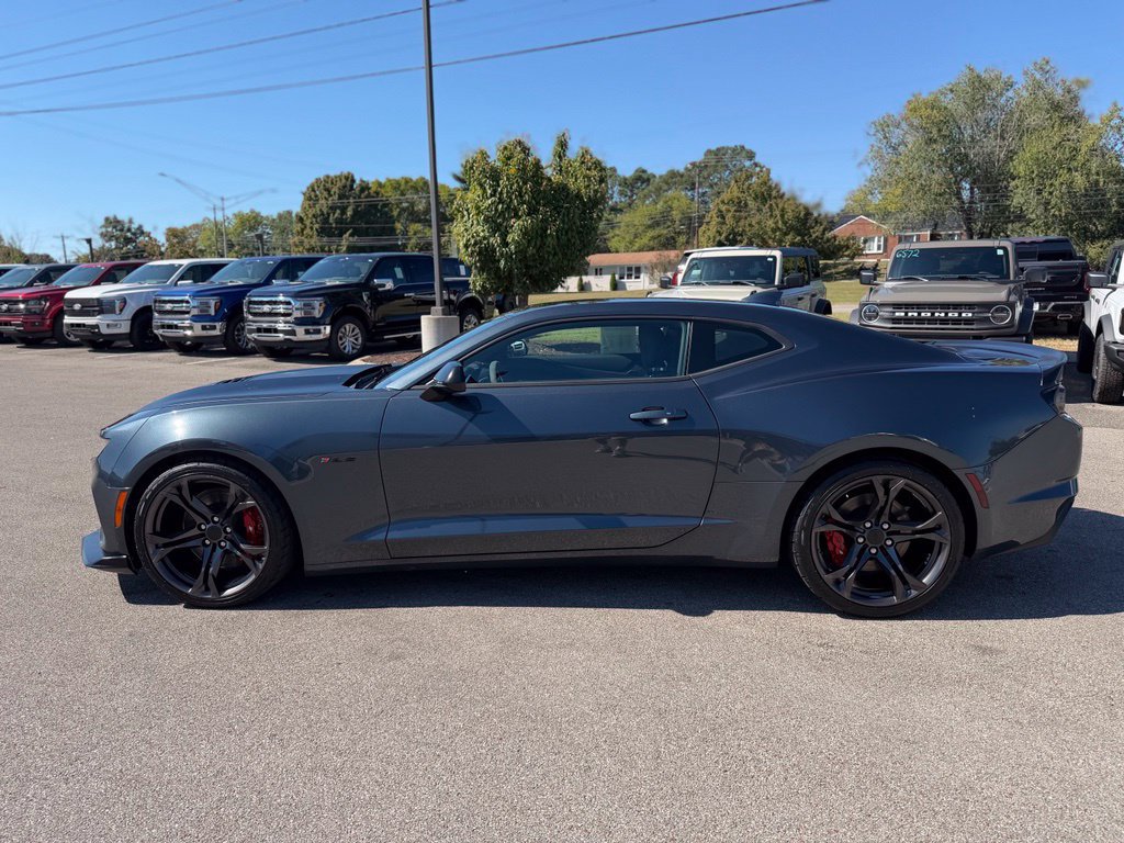 Used 2019 Chevrolet Camaro SS RWD image 5