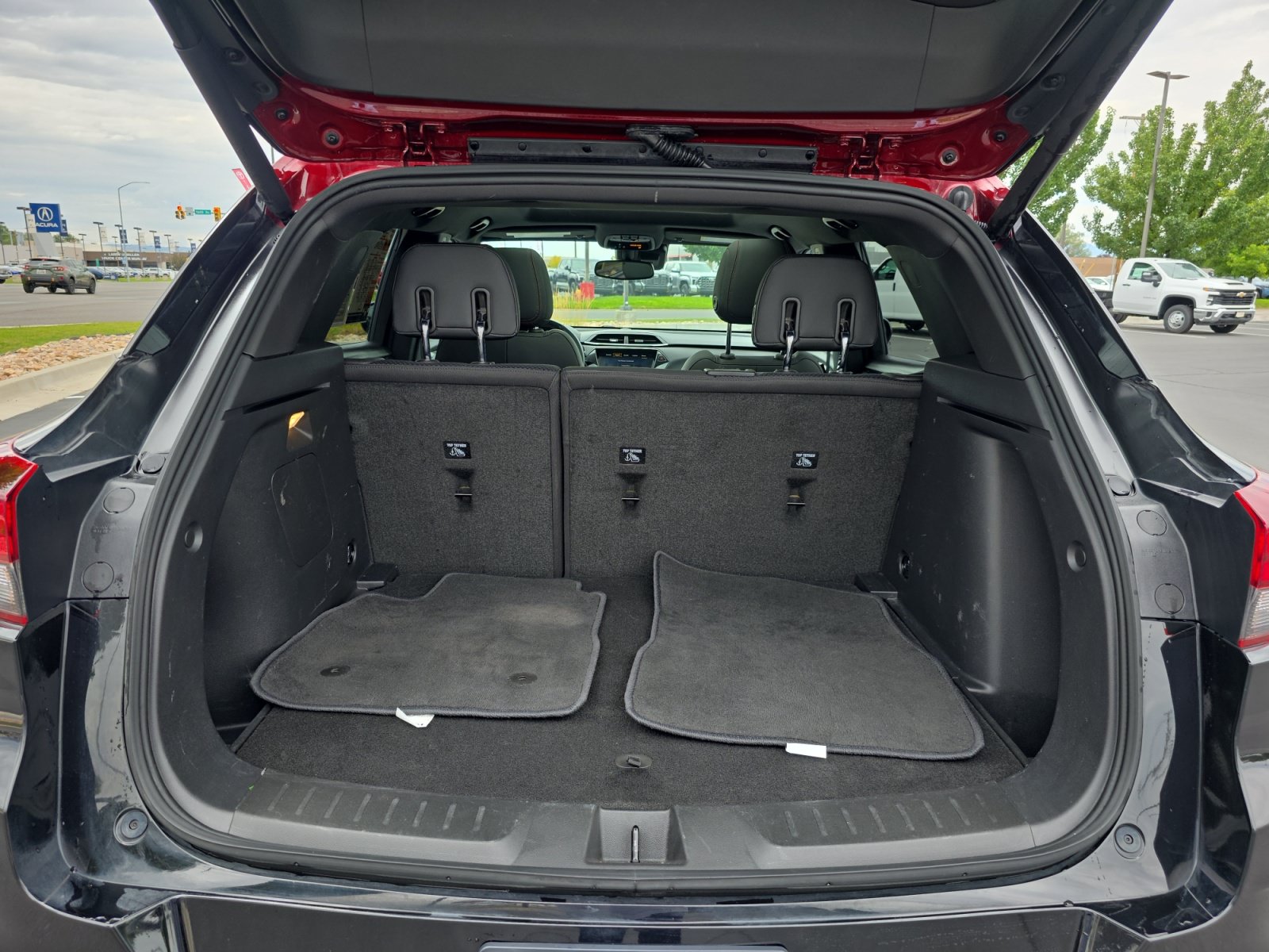 Used 2023 Chevrolet TrailBlazer RS w/ Sun and Liftgate Package AWD/4WD image 28