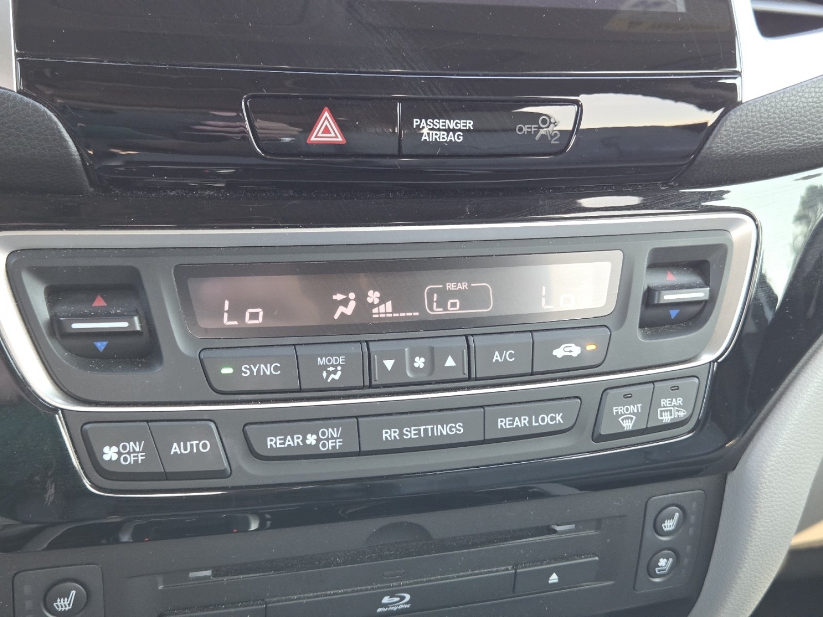 Used 2018 Honda Pilot Elite image 33